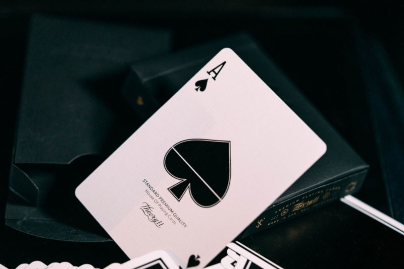 Noc x Midnight francia kártya